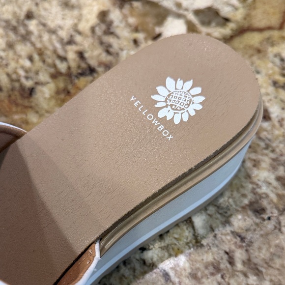 Yellow Box White and Tan Slide Sandals with Chain - Picture 2 of 4